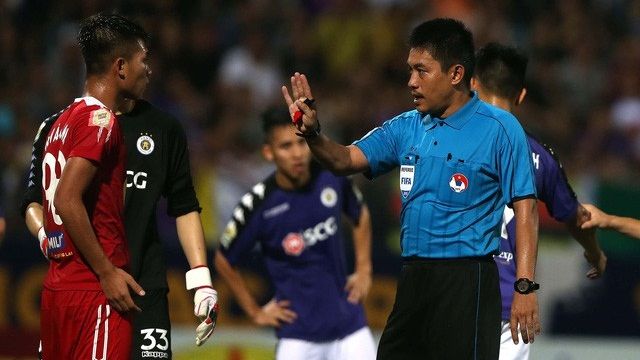 Trọng tài Nguyễn Hiền Triết