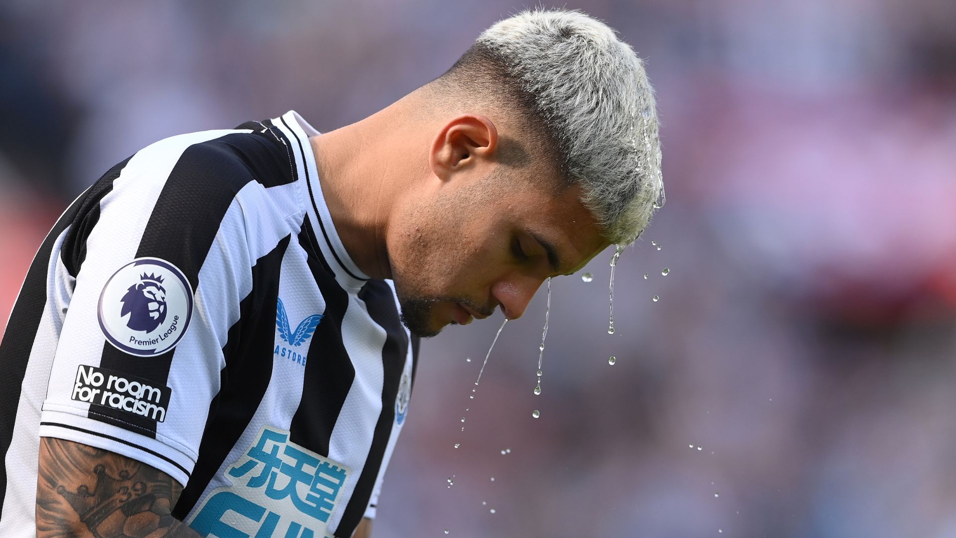 Guimaraes, con el Newcastle