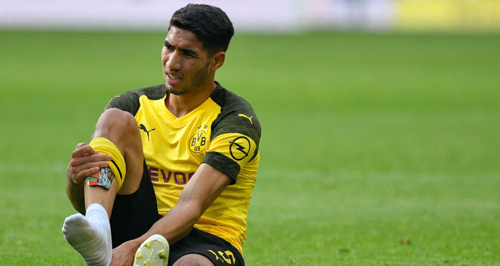 Achraf Hakimi BVB Borussia Dortmund 0319