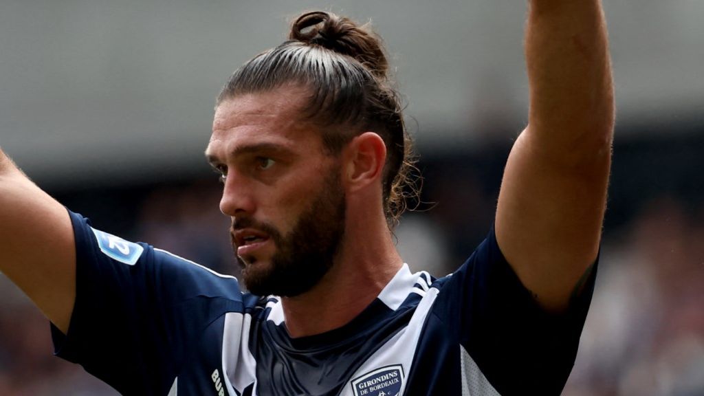 Andy Carroll Bordeaux 2024 HIC 2:1