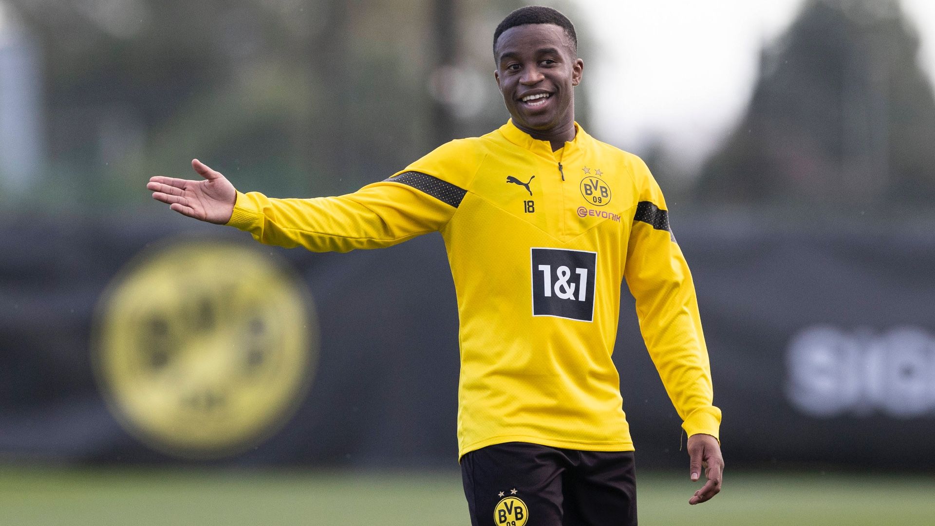 ONLY GERMANY Youssoufa Moukoko Borussia Dortmund 2023