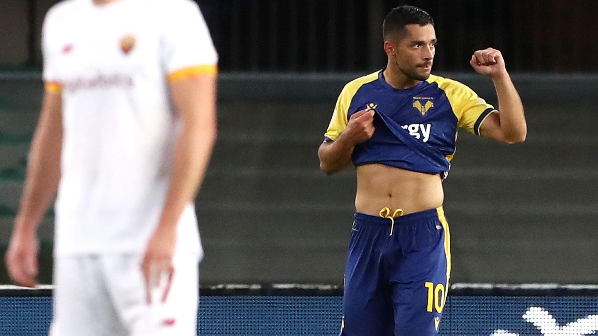 Caprari celebrating Verona Roma Serie A