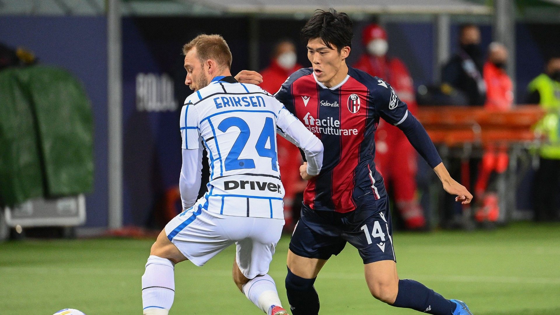 Takehiro Tomiyasu Christian Eriksen Bologna Inter