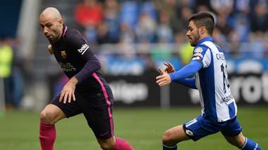 Carles Gil Javier Mascherano Deportivo Coruna Barcelona La Liga