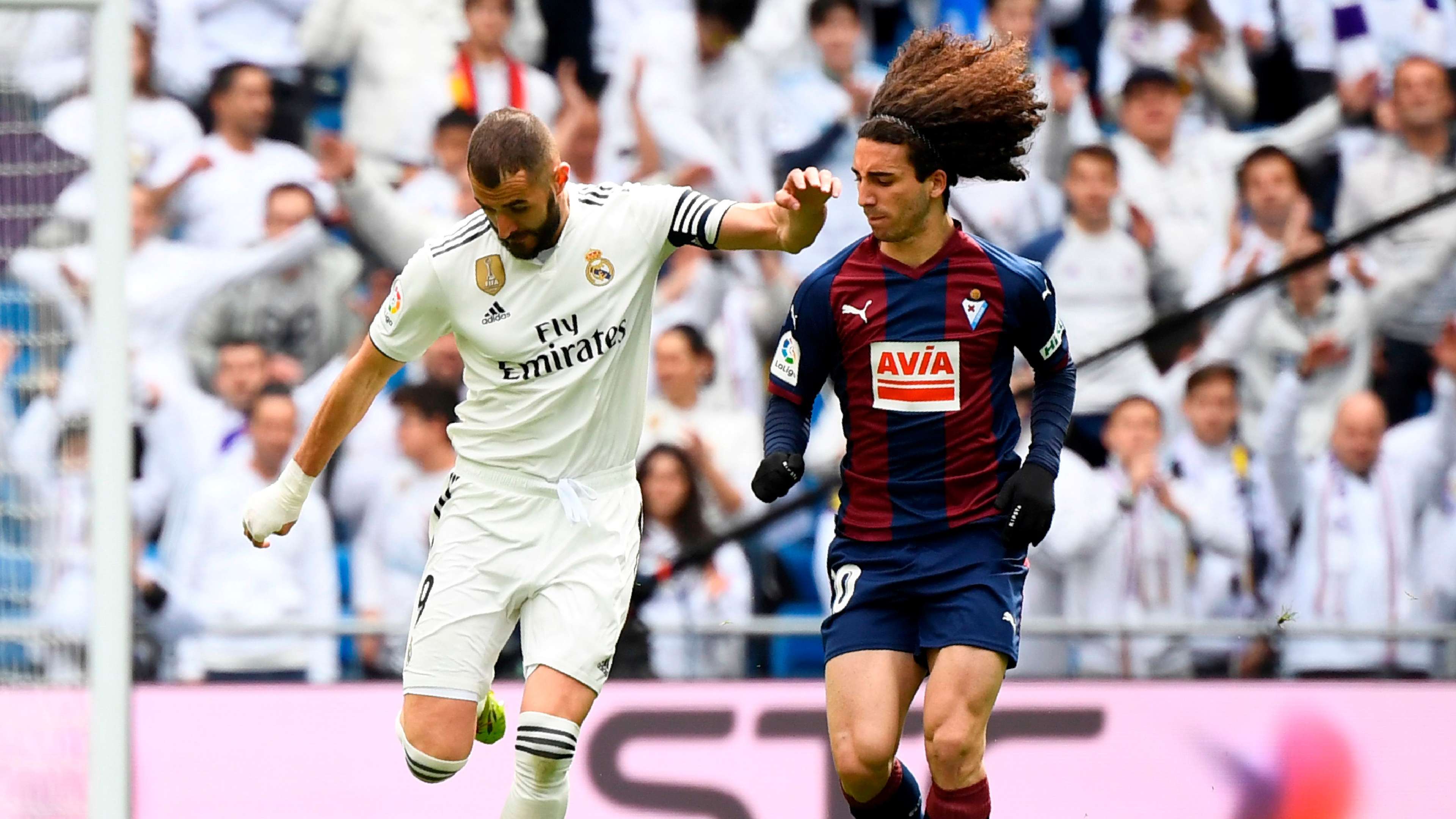 Karim Benzema Marc Cucurella Real Madrid Eibar LaLiga 06042019