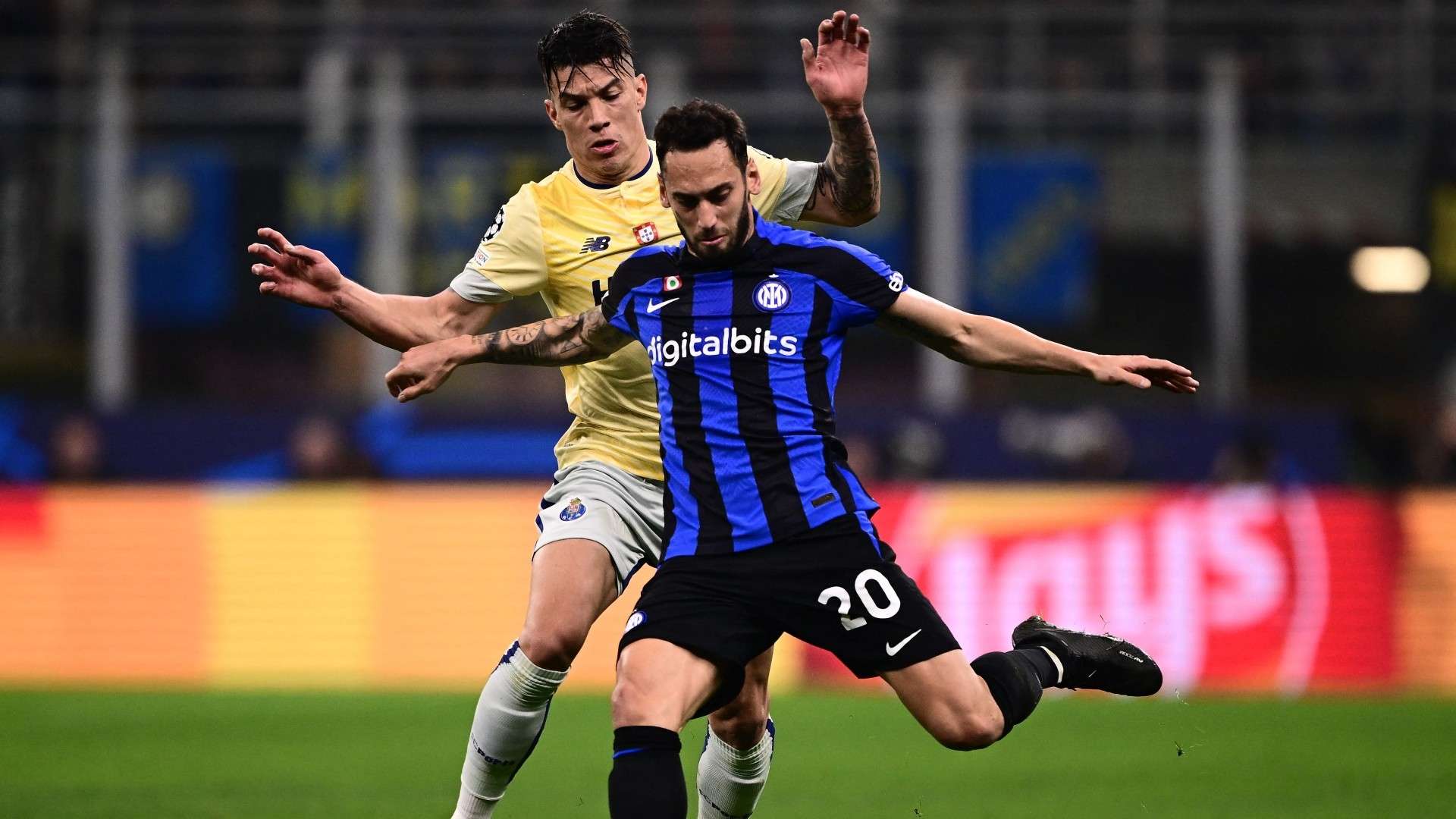 Calhanoglu Inter vs Porto 2022-23