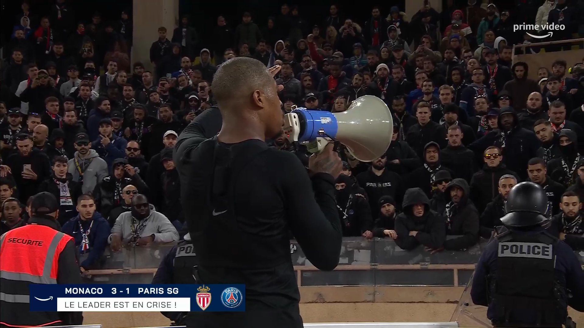 Presnel Kimpembe megaphone Monaco PSG