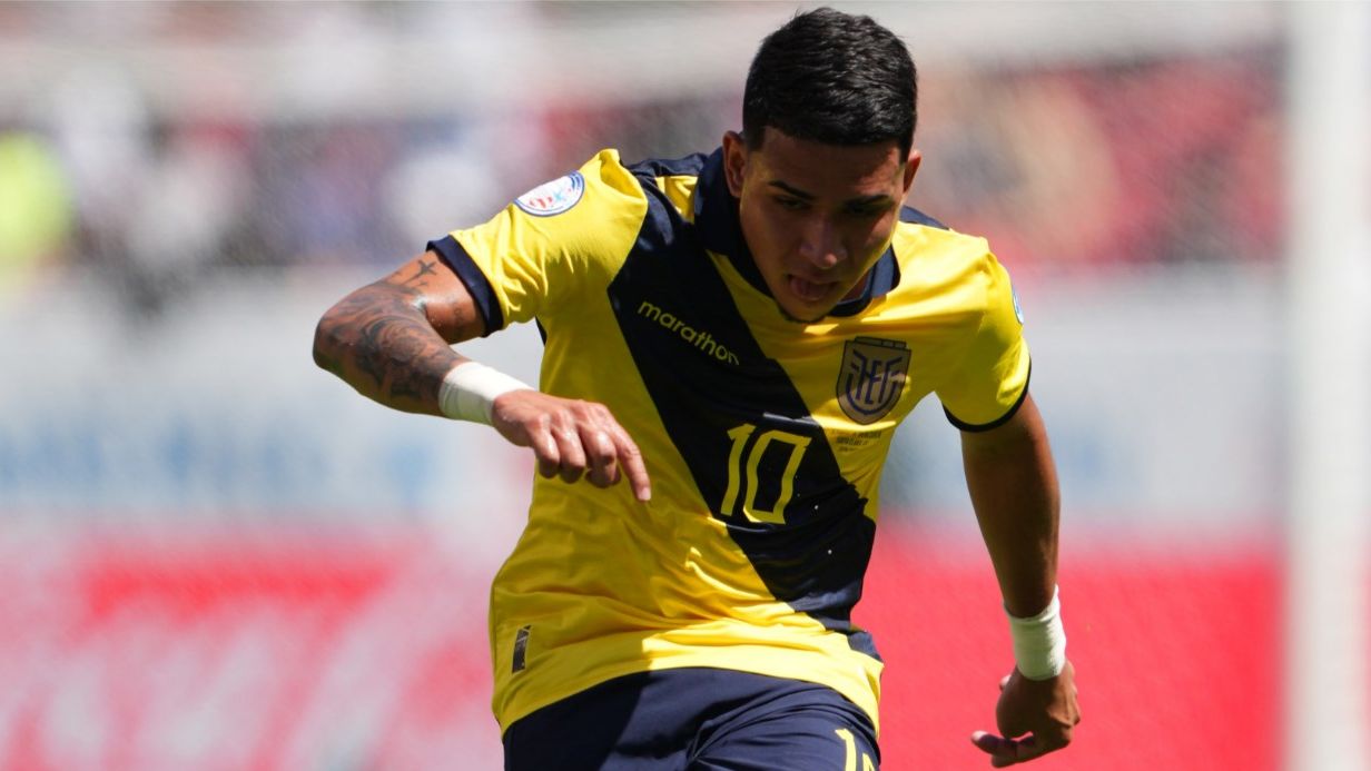 Kendry Paez Acuador 2024