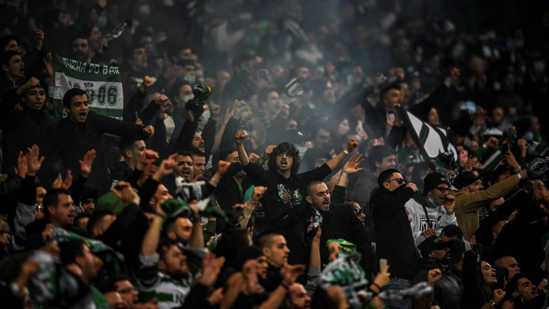 Sporting CP fans vs Man City Champions League 2021-22