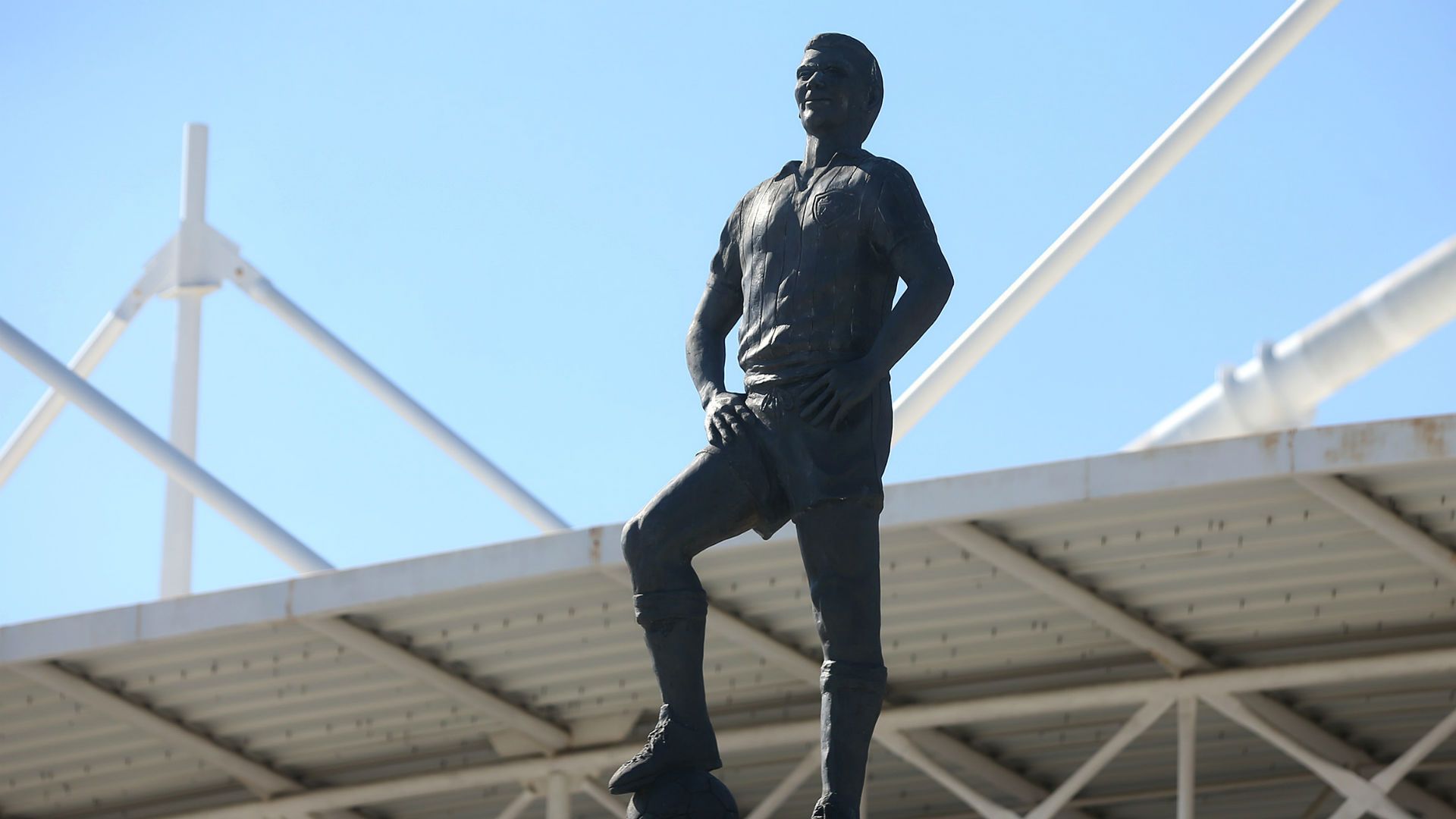 Estátua Nilton Santos Botafogo 20 07 2017