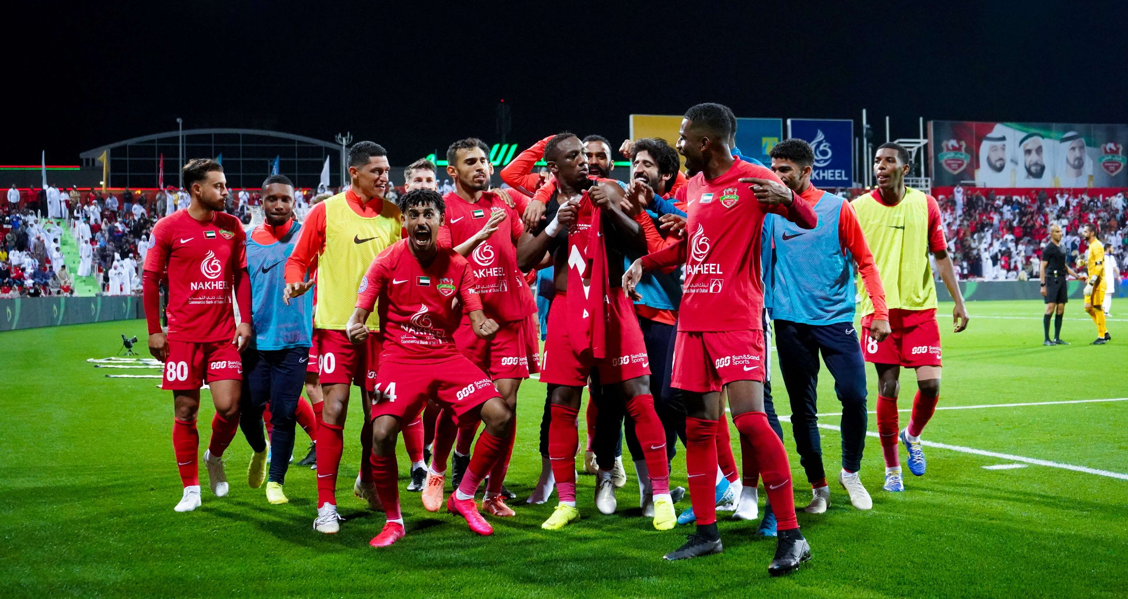 شباب الأهلي الشارقة دوري الخليج العربي الإماراتي