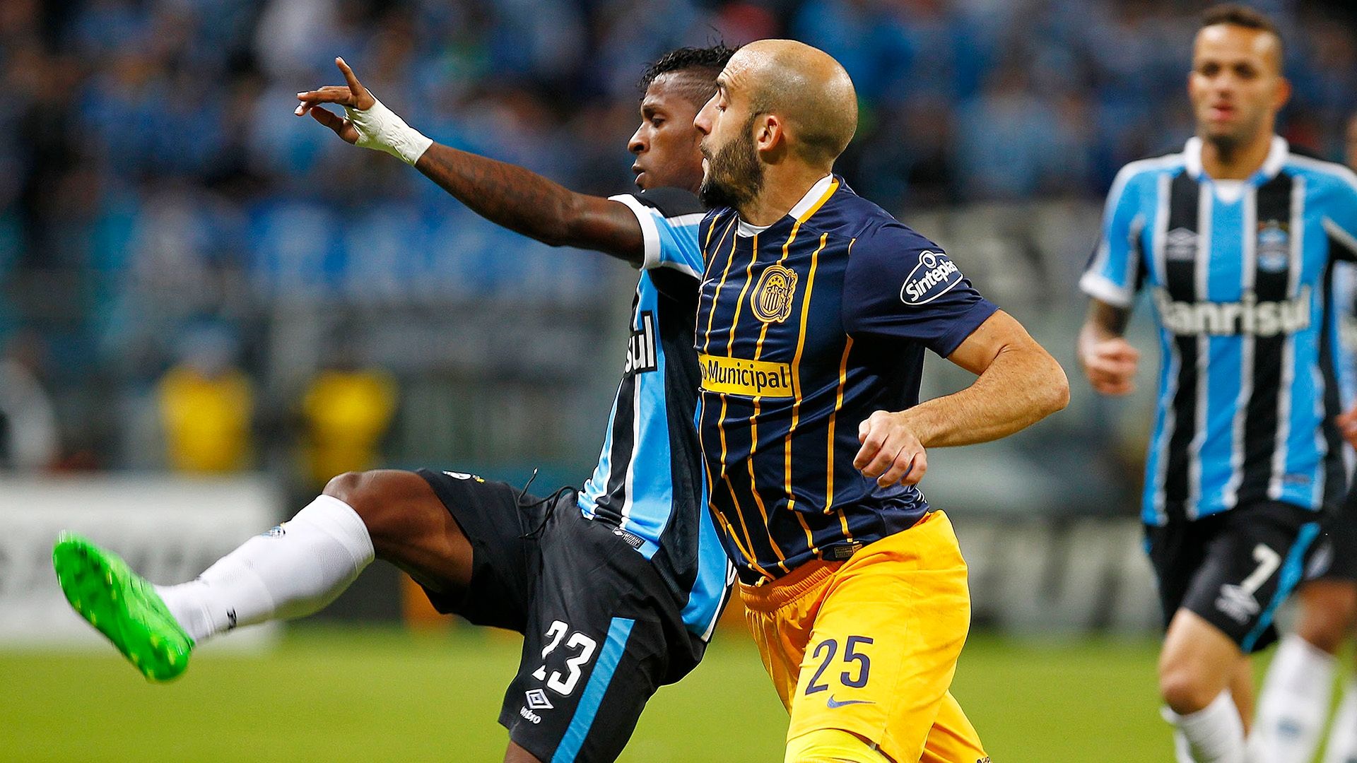 Miler Bolanos Javier Pinola Grêmio Copa Libertadores Copa Libertadores 27042016