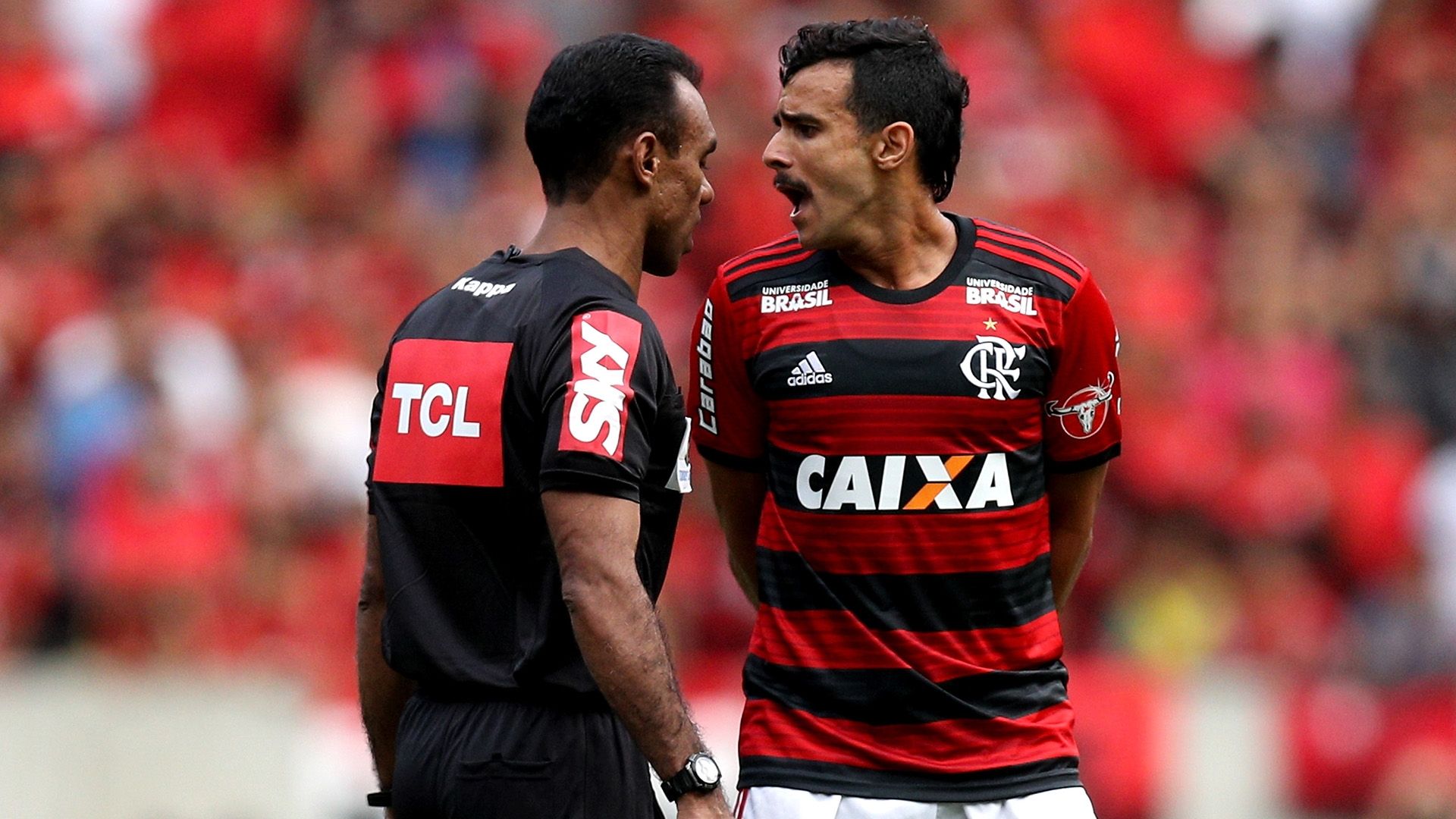 Henrique Dourado arbitro Flamengo Cruzeiro Brasileirao Serie A 12082018