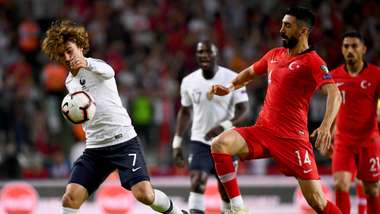 Antoine Griezmann Mahmut Tekdemir Turkey France Euro Qualifiers 08062019