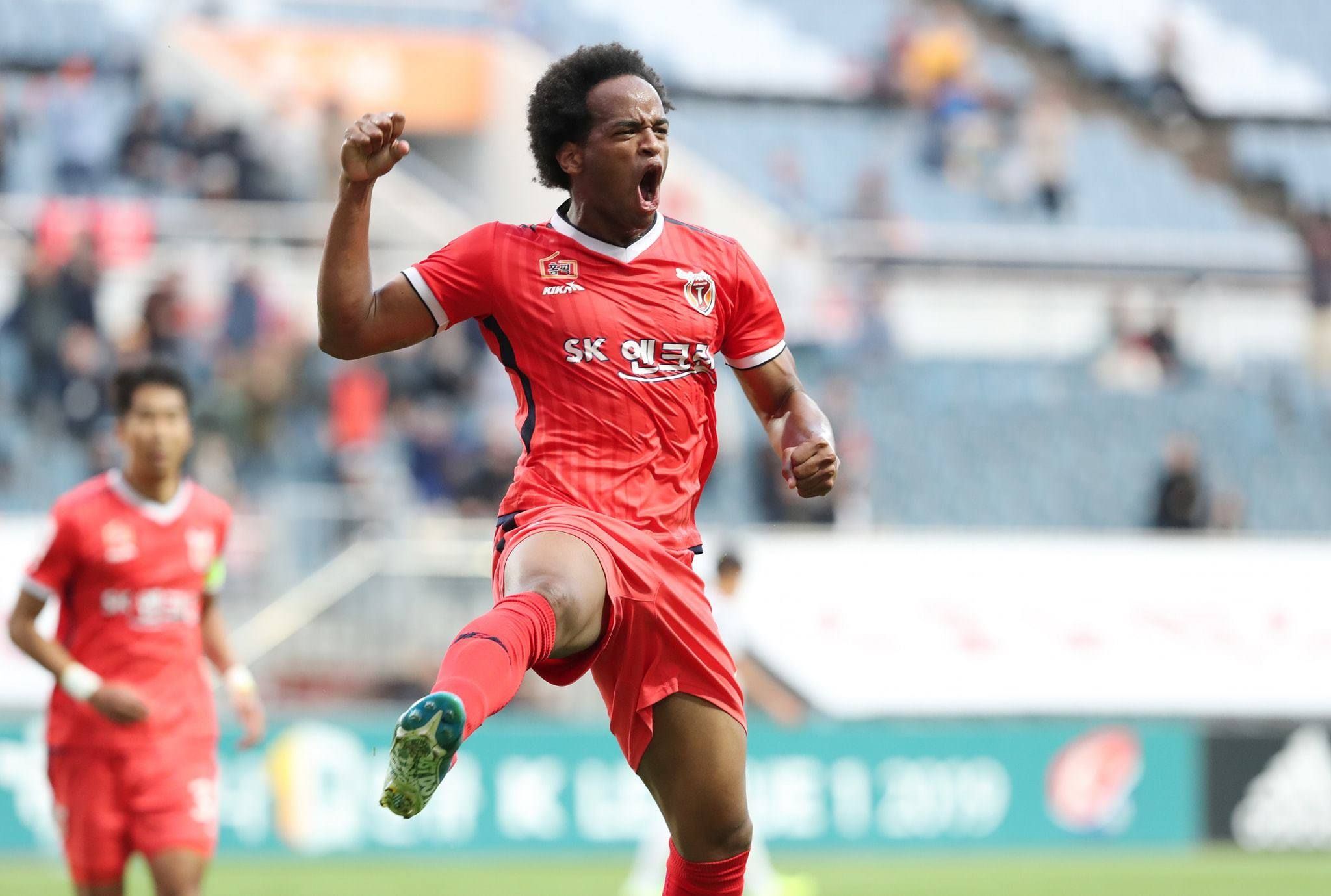 แมกโน ครูซ