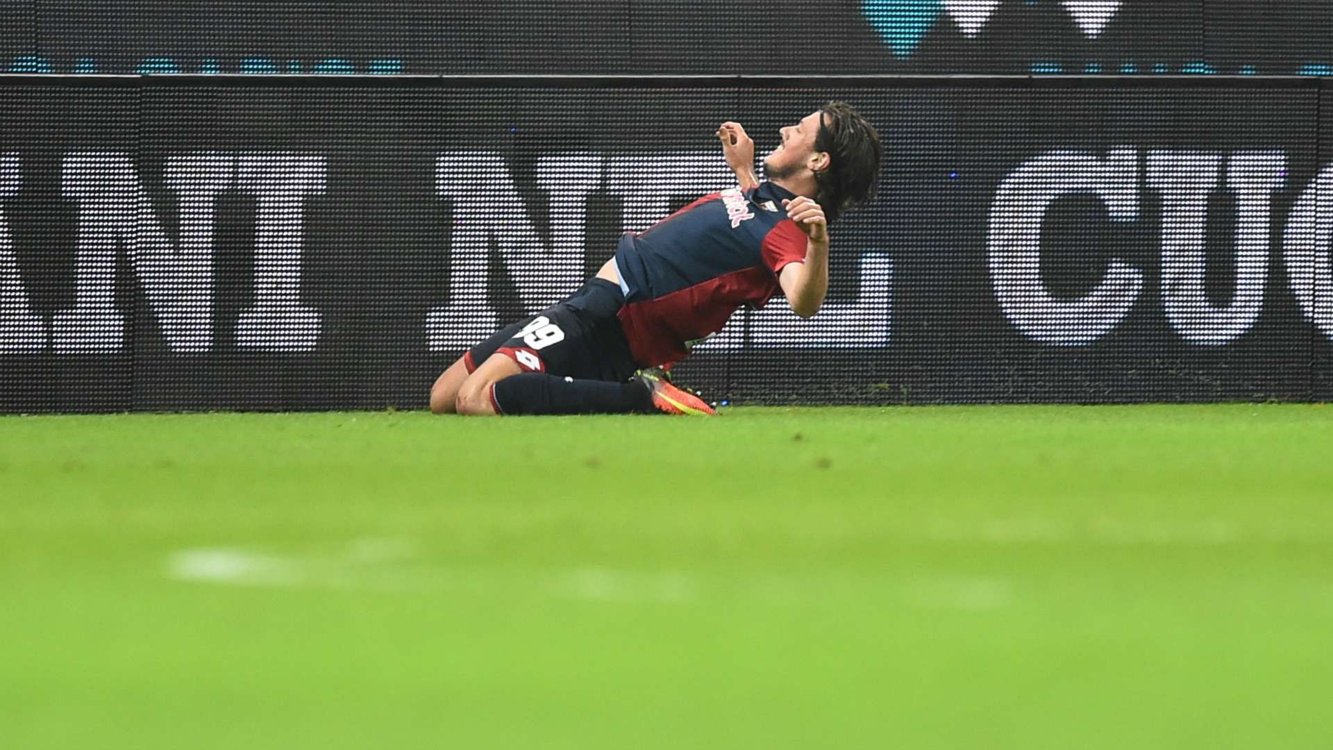Nikola Ninkovic Genoa Milan Serie A 25102016