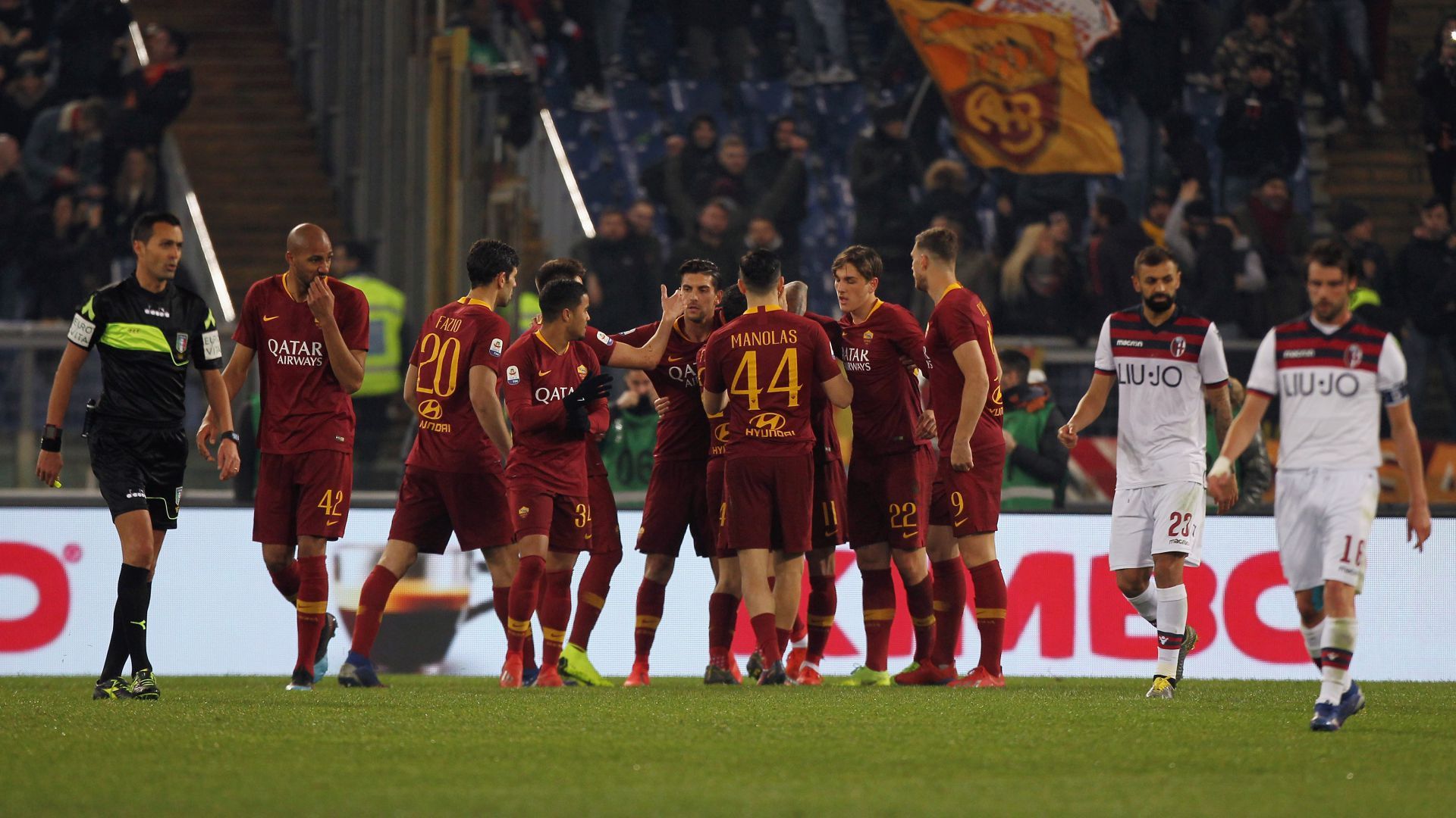 Roma players celebrating Roma Bologna Serie A