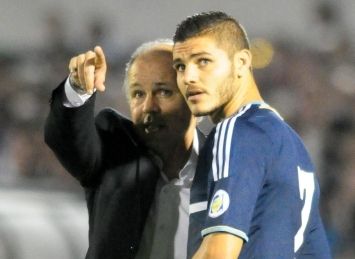 2014 World Cup Qualifier 10152013 Alejandro Sabella Mauro Icardi Argentina NT
