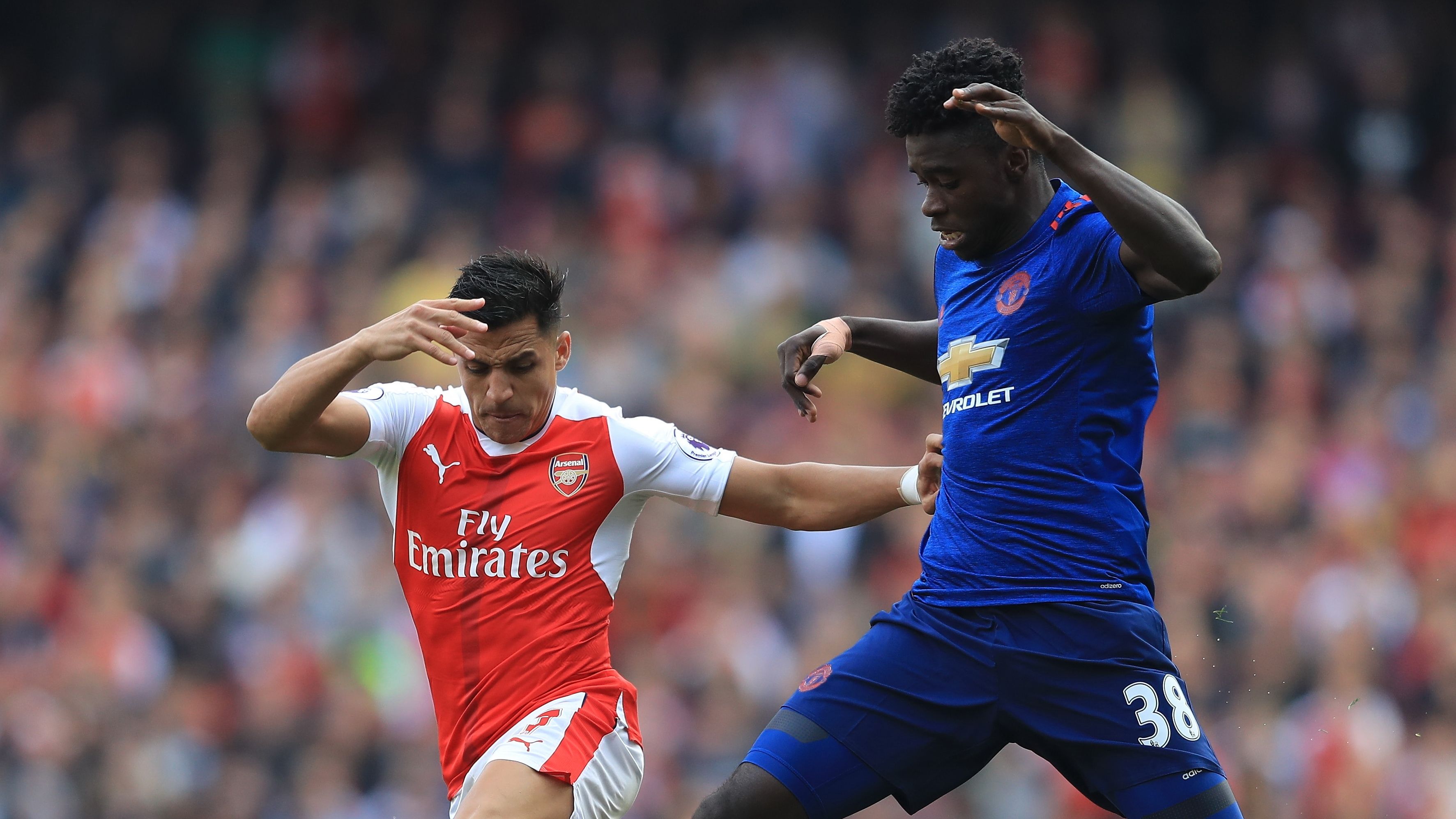 Alexis Sanchez Arsenal Axel Tuanzebe Manchester United Premier League