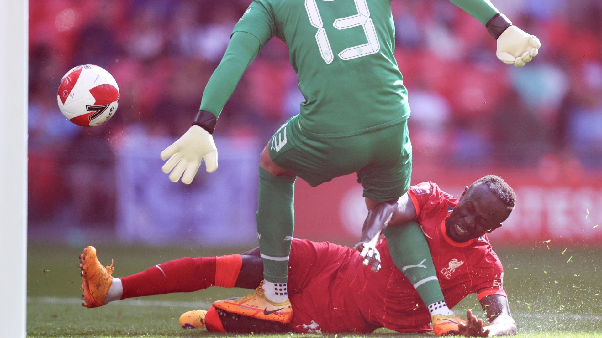Zack Steffen Sadio Mane Man City vs Liverpool FA Cup semi-final 2021-22