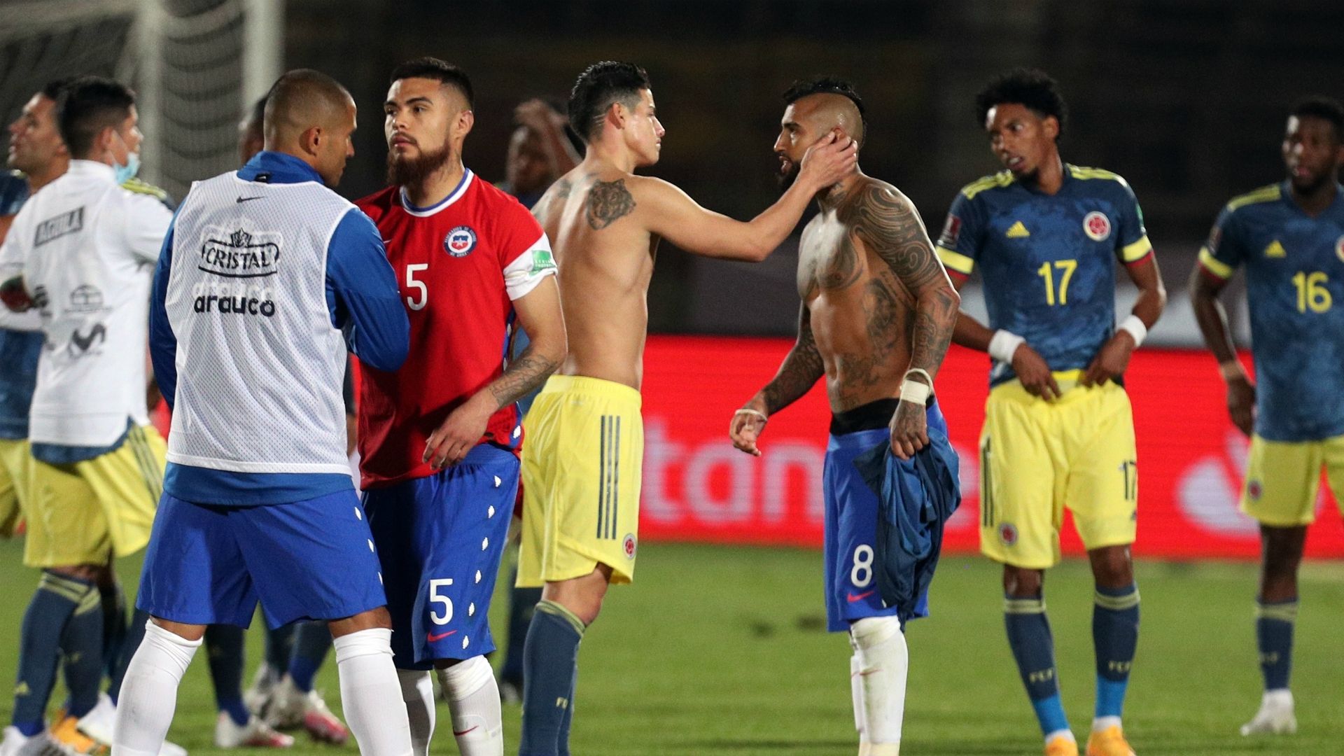 Arturo Vidal - James Rodríguez Chile Colombia 13102020