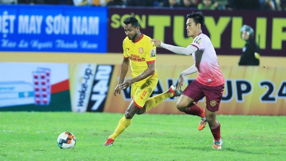 Diogo Pereira vs Ngo Anh Vu Nam Dinh vs Sai Gon FC Round 1 V.League 2019