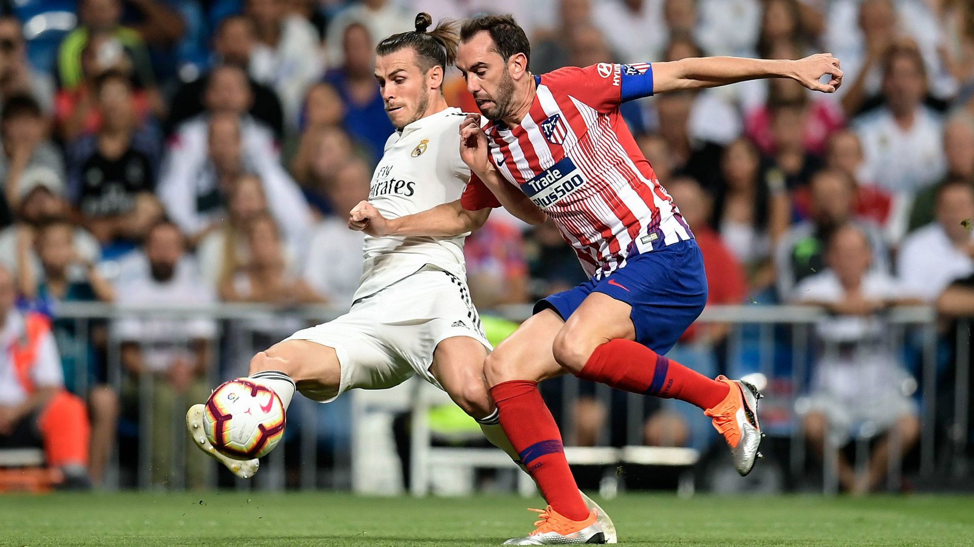 GARETH BALE REAL MADRID DIEGO GODIN ATLETICO MADRID