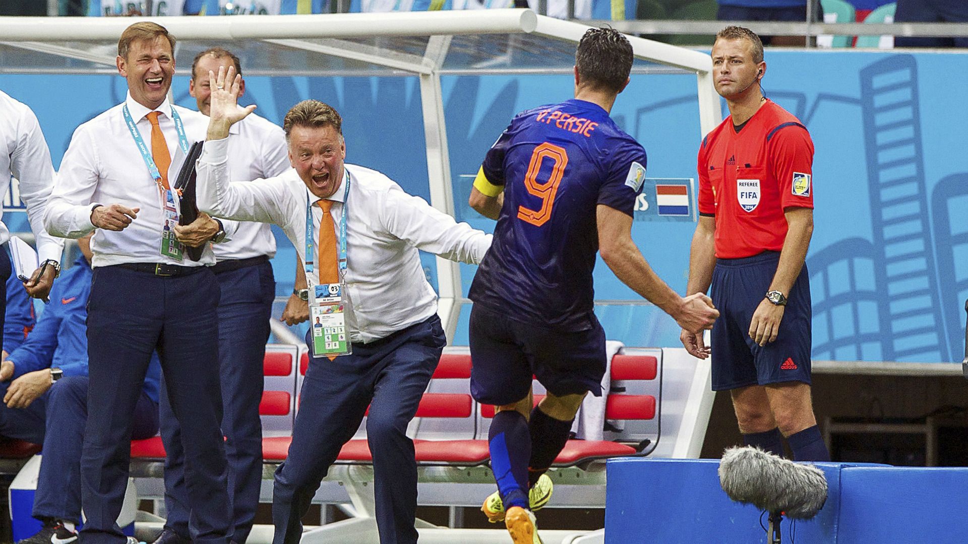 Louis Van Gaal Robin Van Persie Netherlands 2014