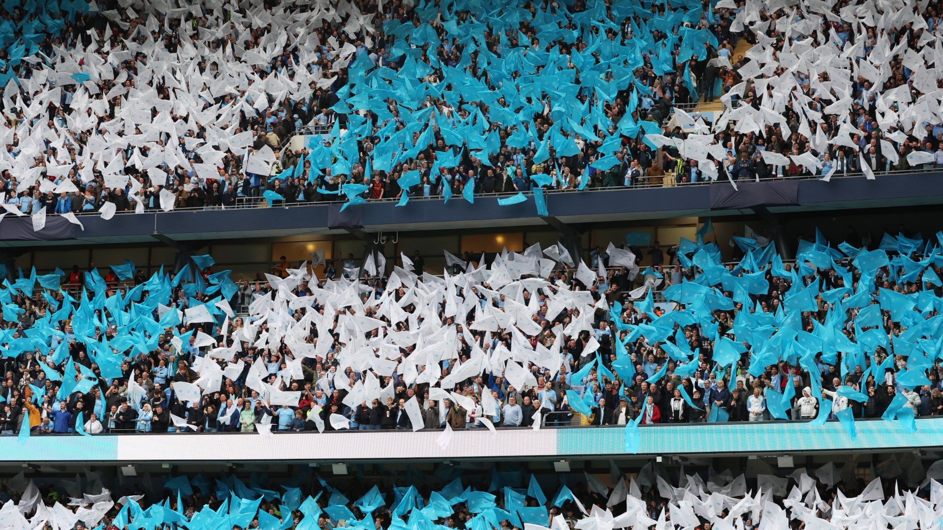 Manchester City fans 2022-23