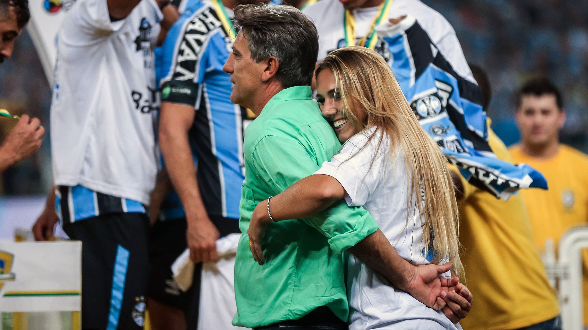 Carol Portaluppi: quantos anos tem, o que faz e como é a relação da filha  com Renato Gaúcho | Goal.com Brasil