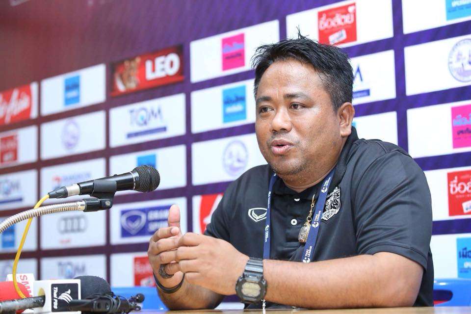 จเด็จ มีลาภ