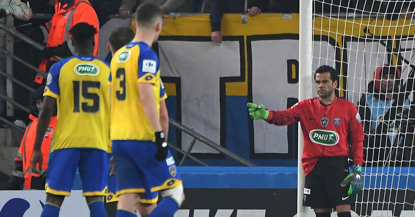 Dani Alves PSG Sochaux