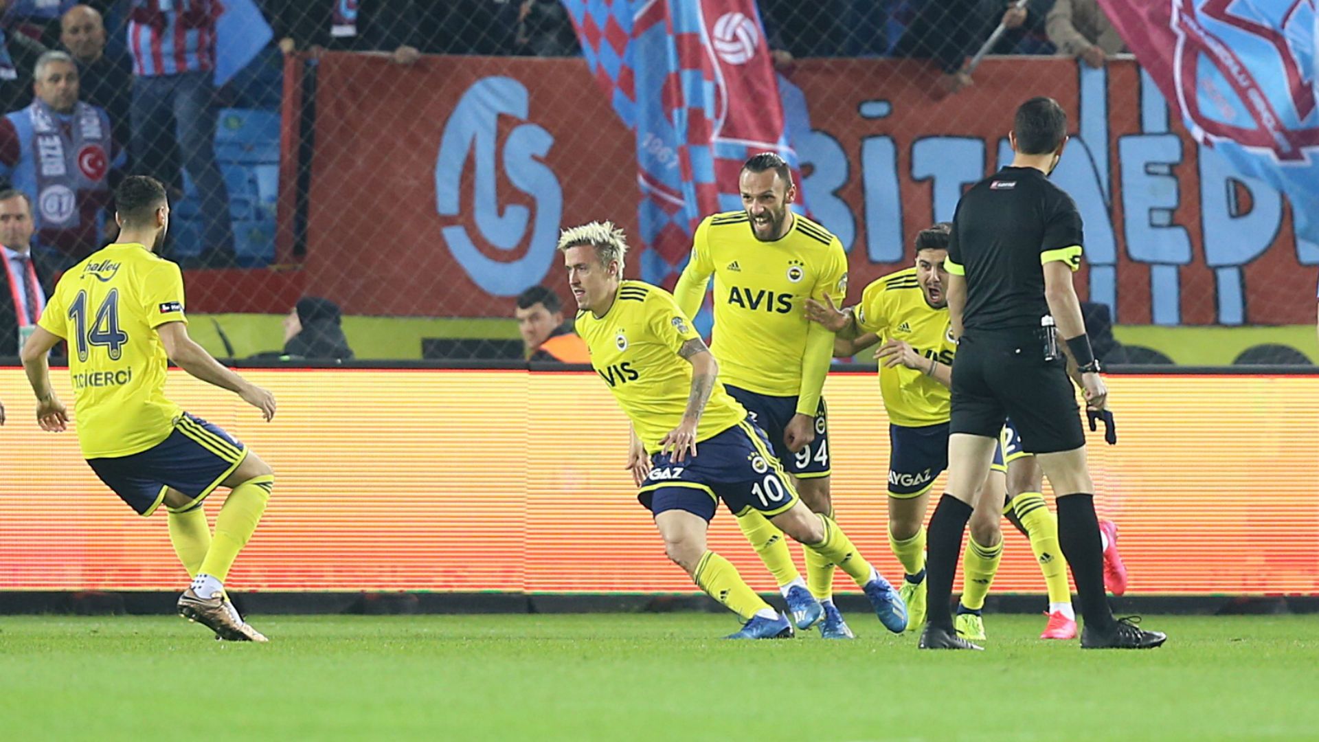 Max Kruse Trabzonspor v Fenerbahce 02012020