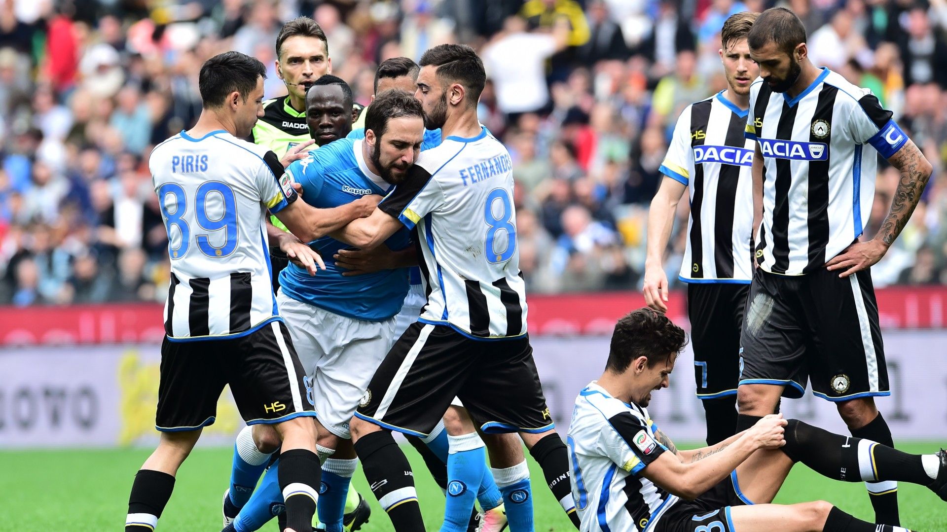 Gonzalo Higuain Udinese Napoli 2016