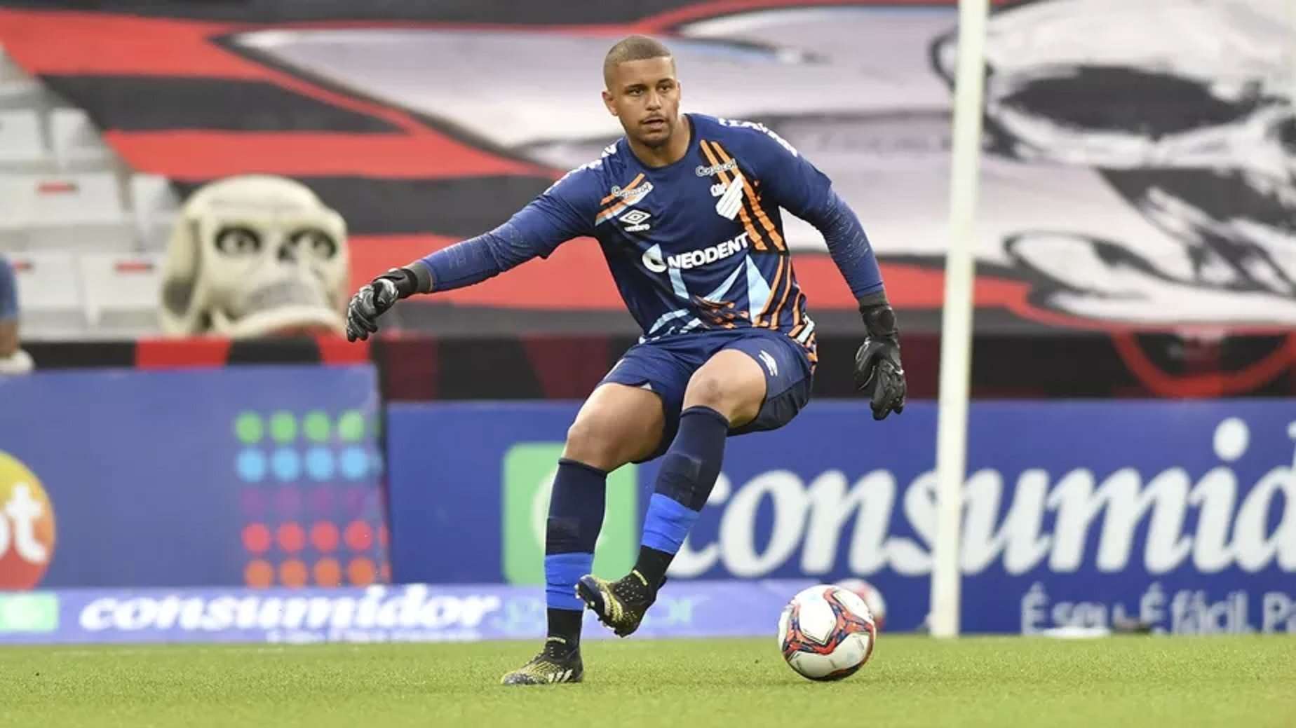 Anderson goleiro Athletico-PR