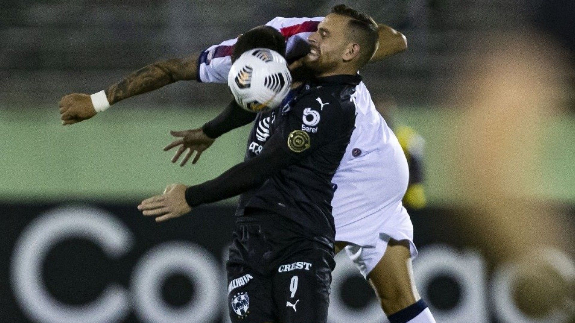 Atlético Pantoja Monterrey Vincent Janssen