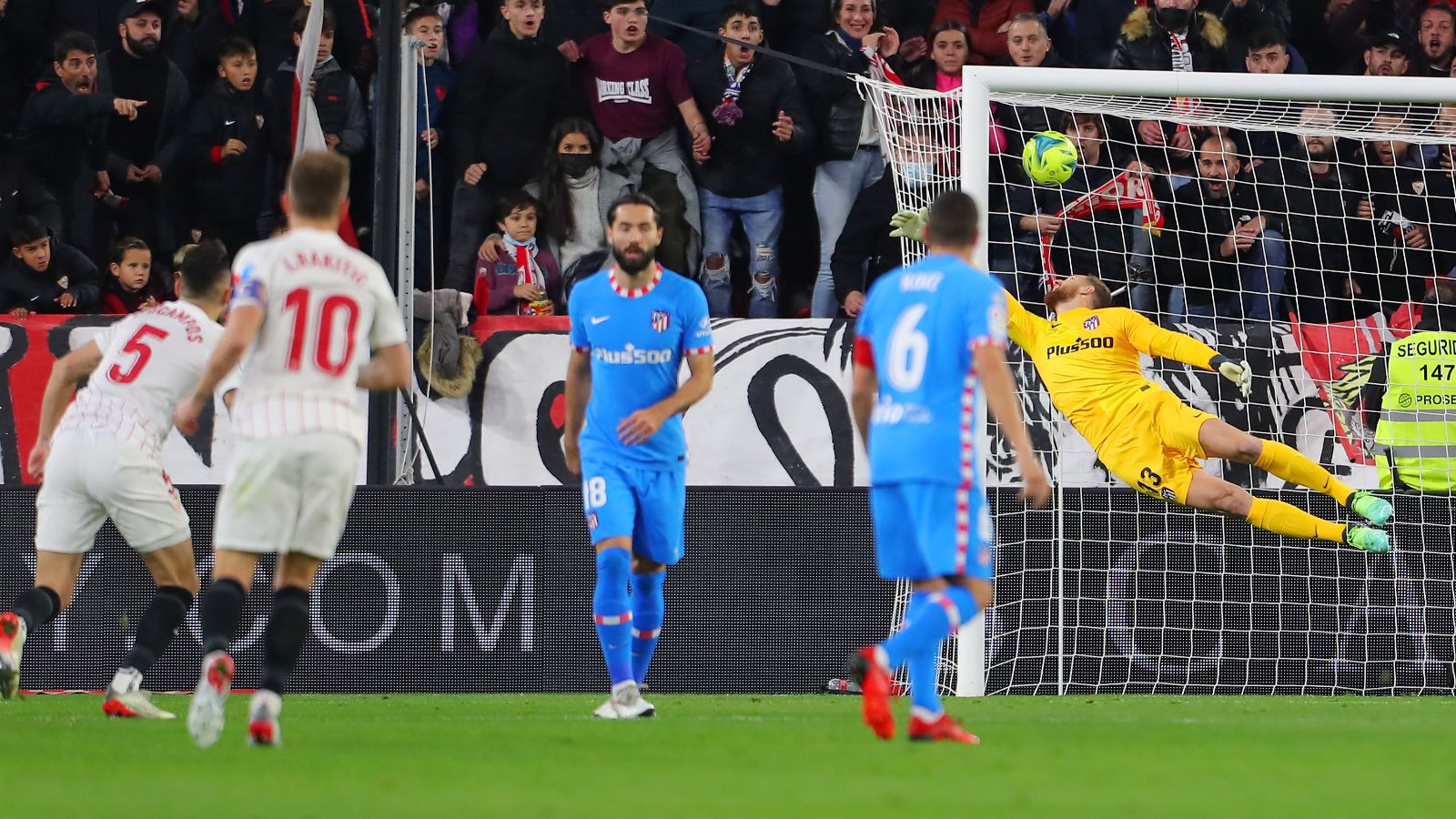 Rakitic Sevilla Atletico LaLiga