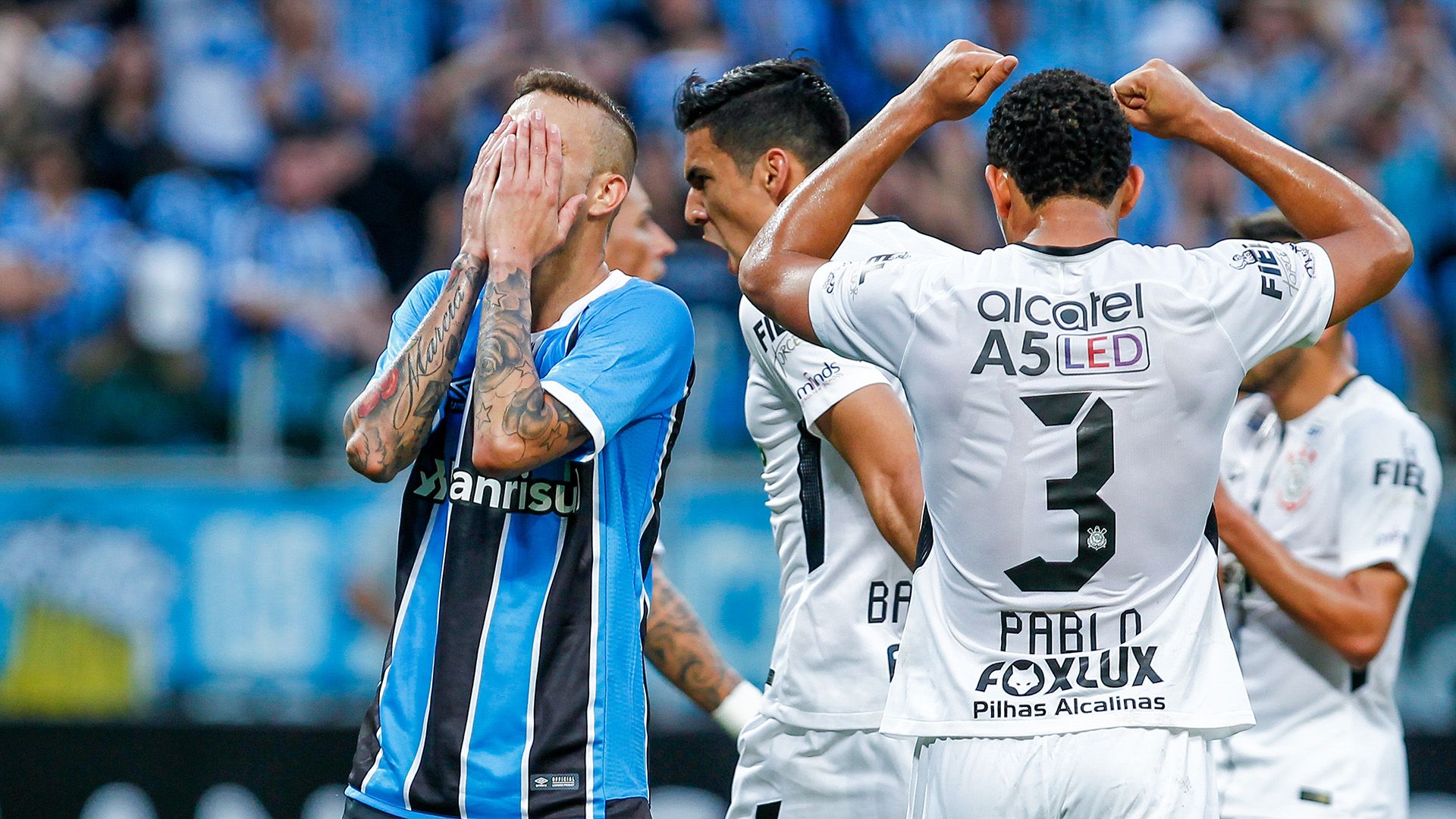 Luan penalti perdido Gremio Corinthians Brasileirao Serie A 25062017