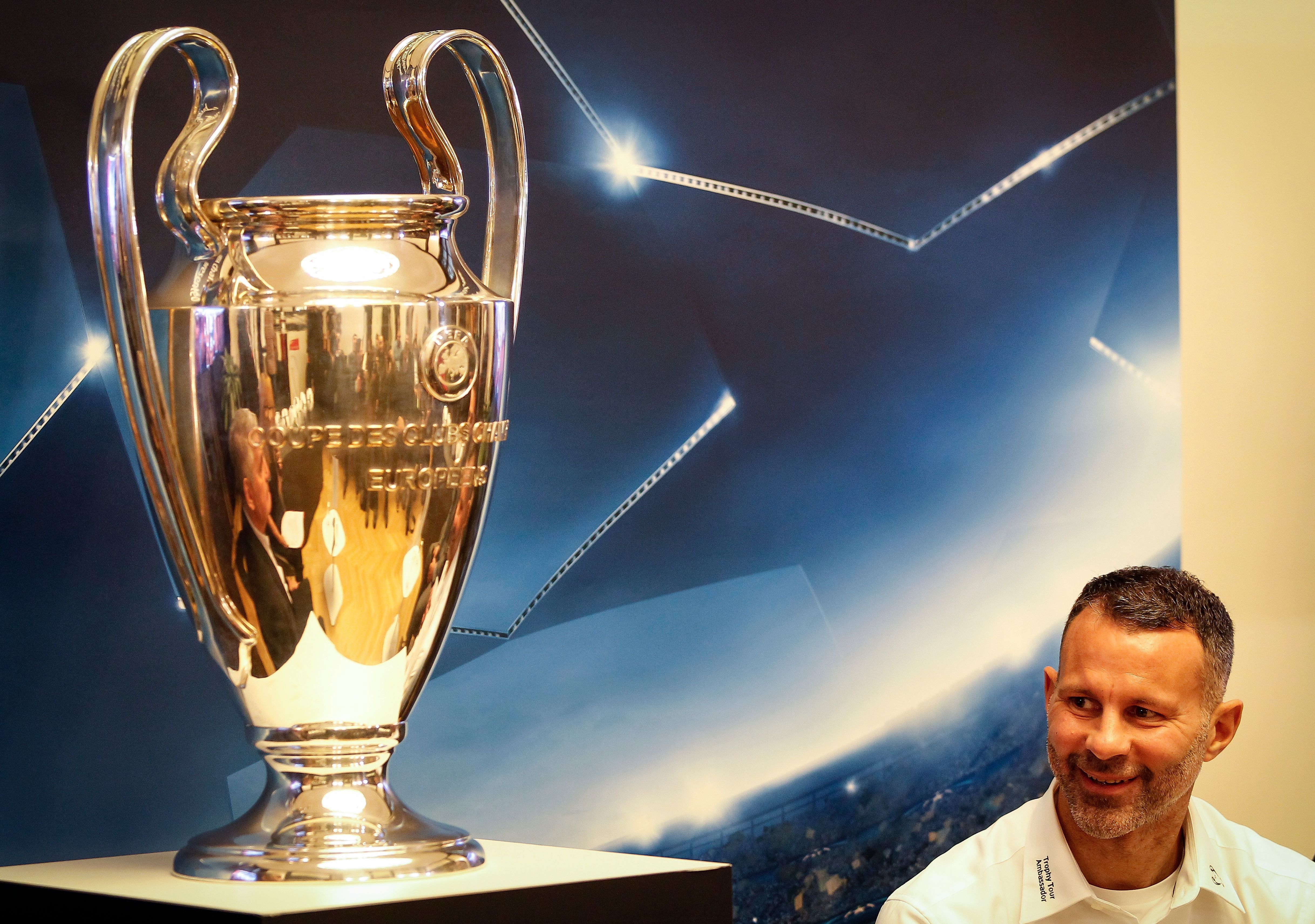 Giggs UCL trophy