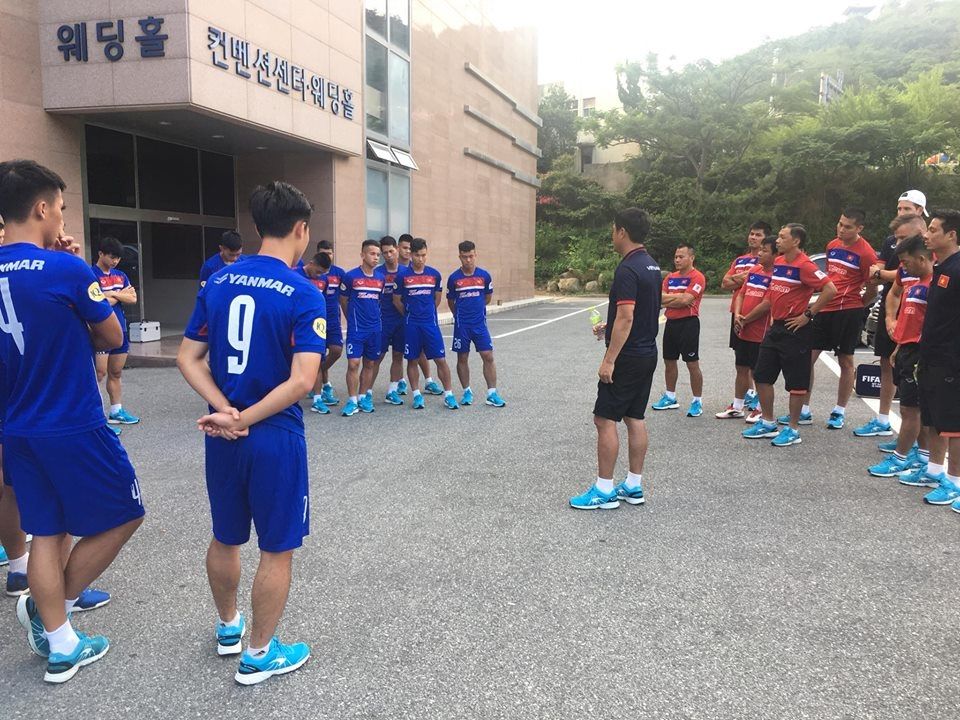 U22 Việt Nam tập luyện tại Hàn Quốc 1/8