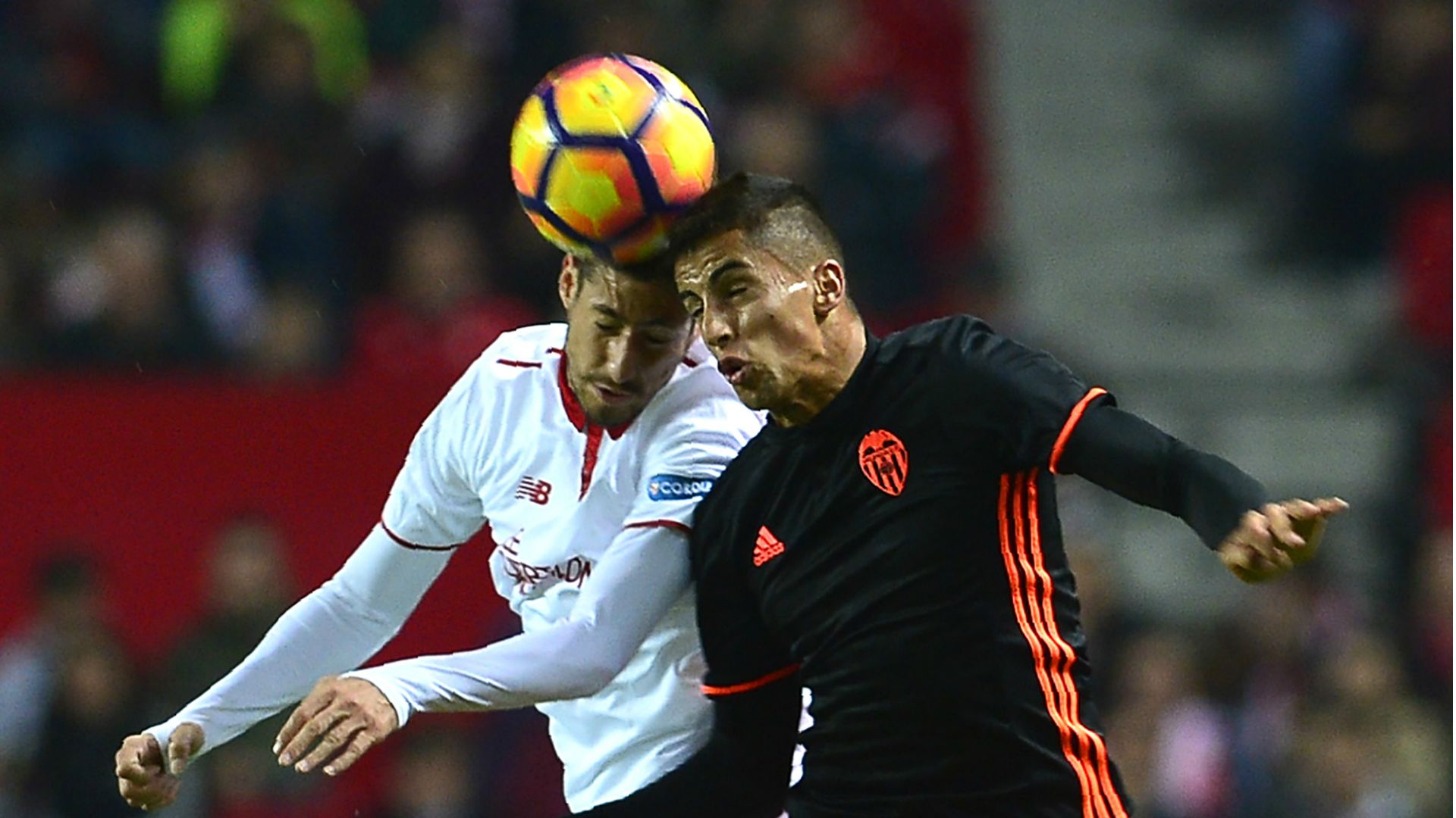 Sergio Escudero Joao Cancelo Sevilla Valencia La Liga