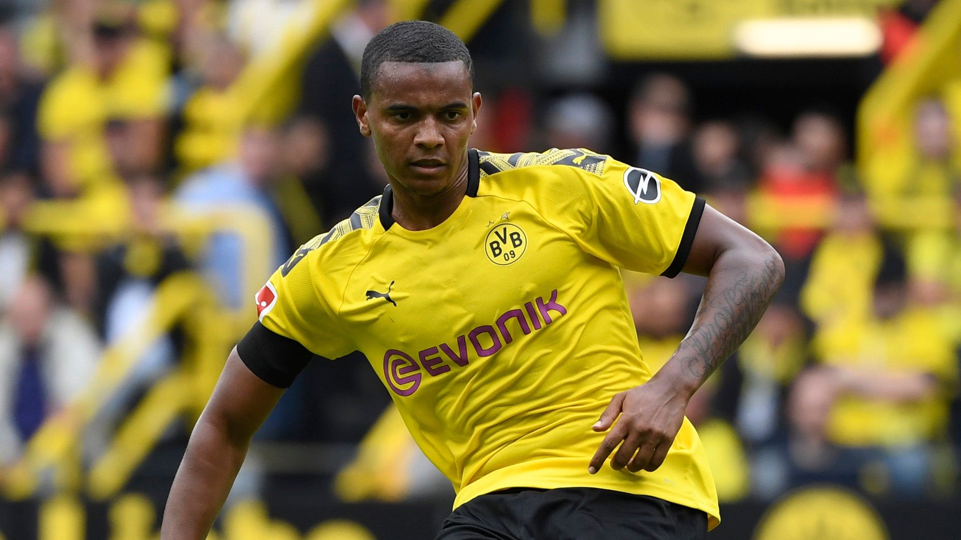 Manuel Akanji BVB 2019