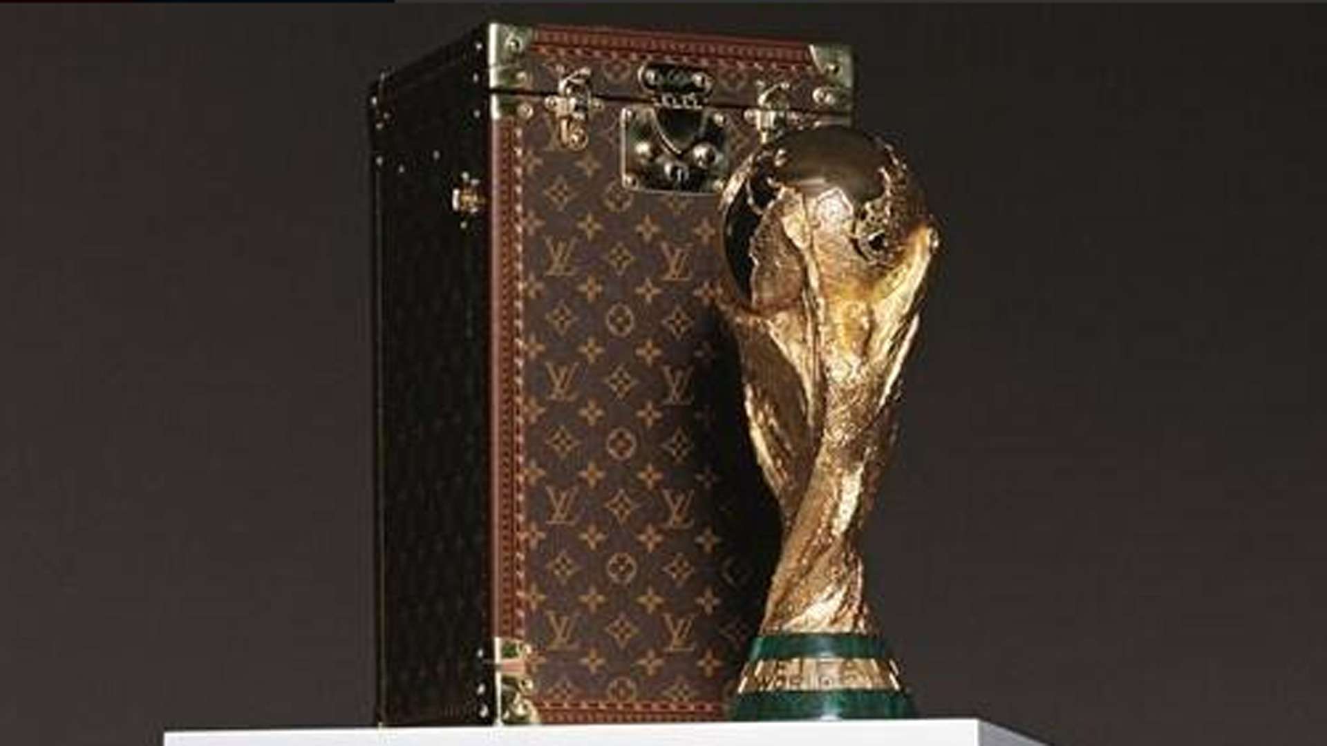 World-Cup-Trophy-18052018