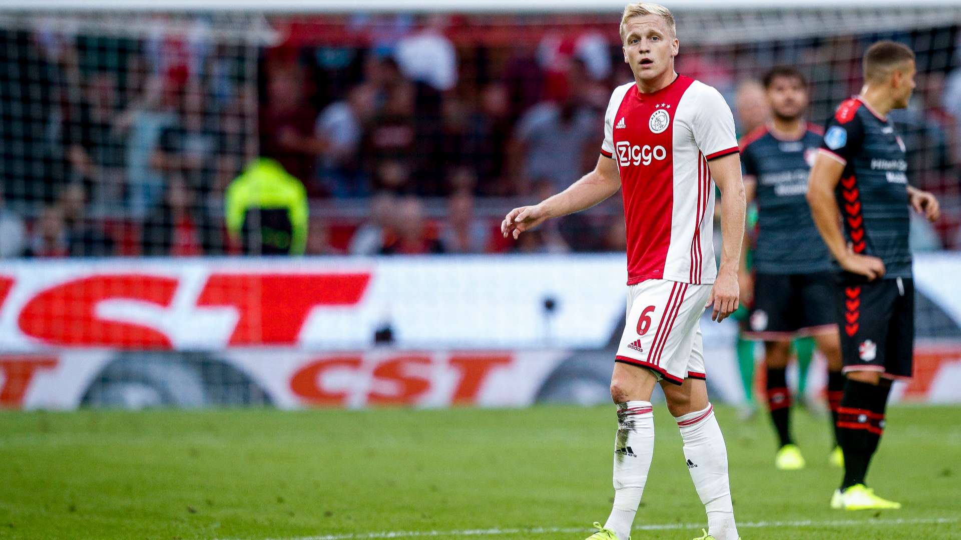 Donny van de Beek Ajax 08102019