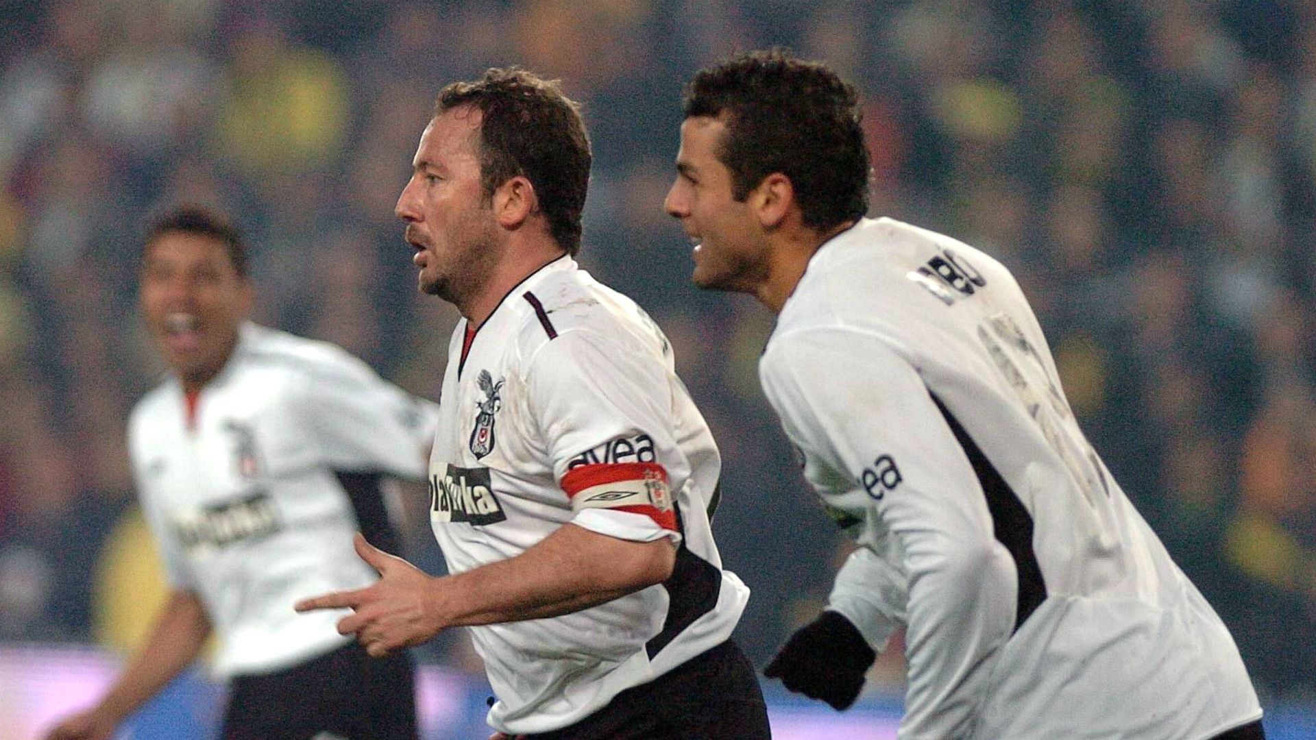 Sergen Yalcin Bobo Besiktas Fenerbahce 2006