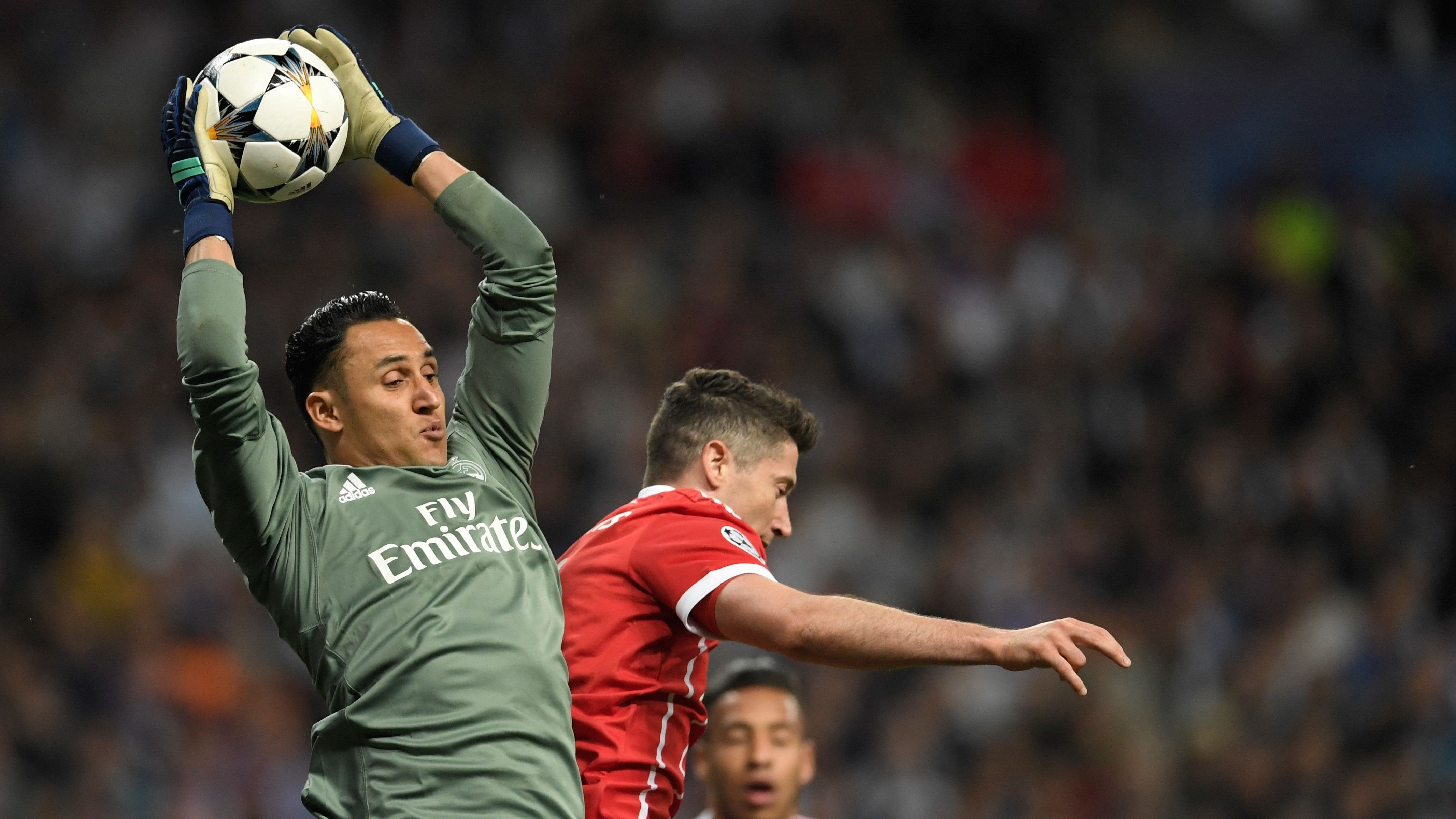 Keylor Navas Robert Lewandowski Real Madrid Bayern Munich UCL 01052018