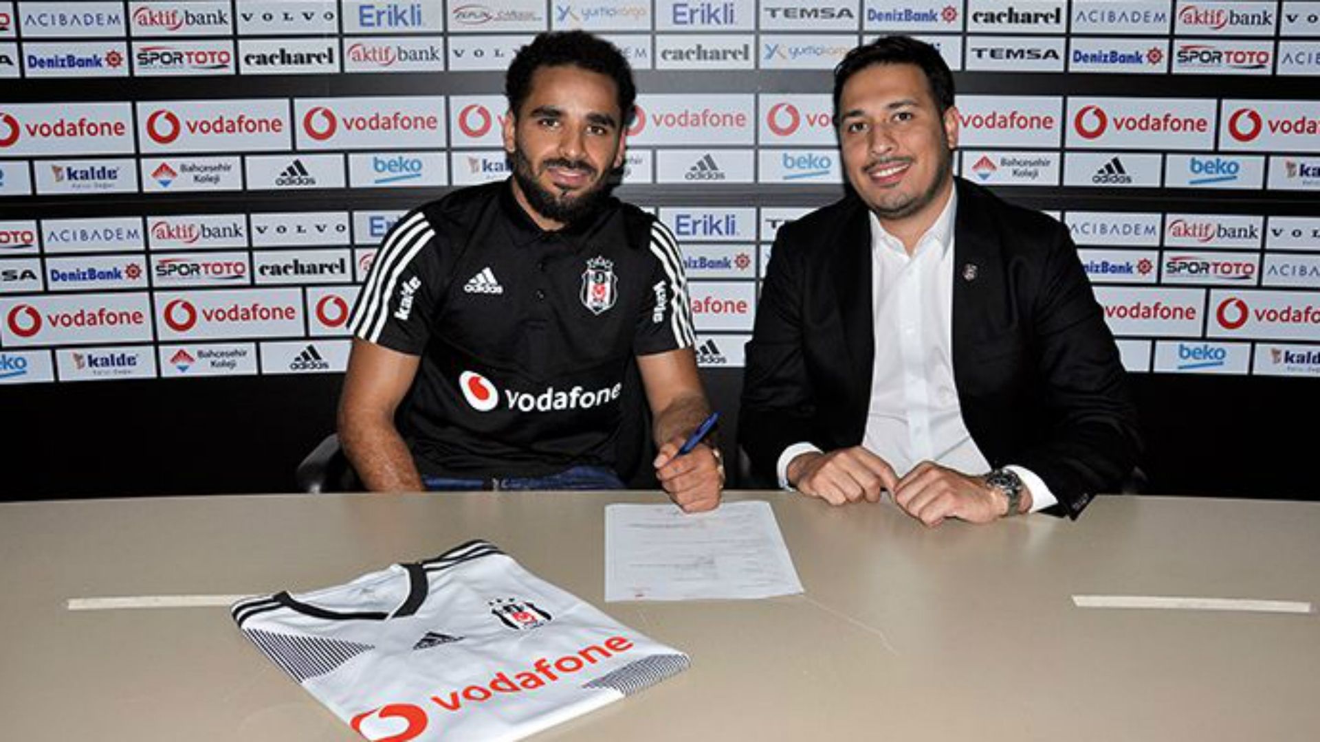 Douglas Besiktas 07272019