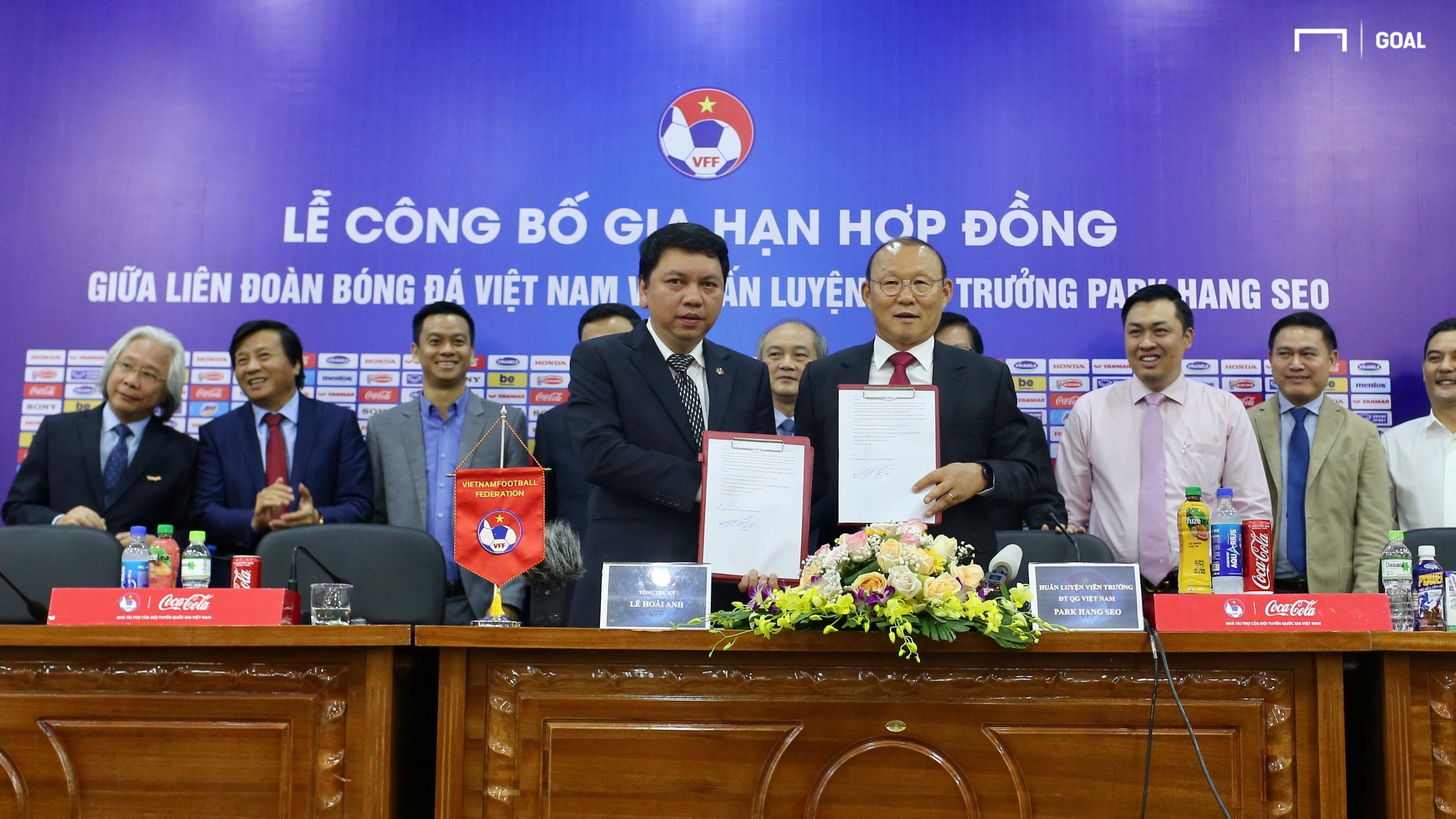 Coach Park Hang-seo - General Secretary Le Hoai Anh | Contract Signing Ceremony | 7 November 2019