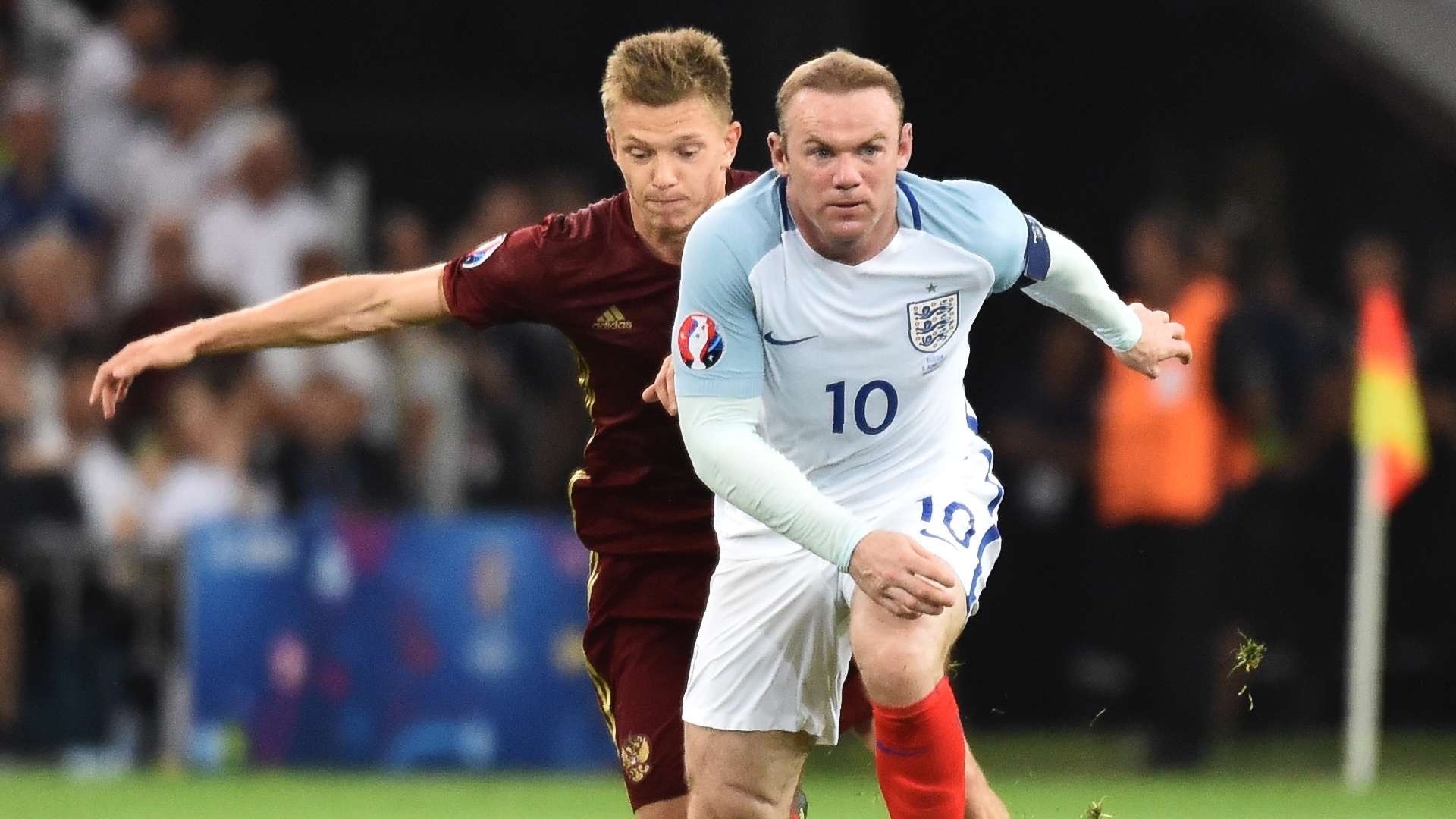 Oleg Shatov, Wayne Rooney, England vs Russia, Euro 2016