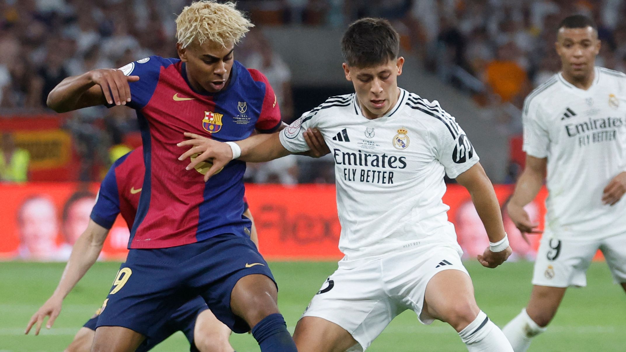 【正規品・レア】バルセロナ ヤマル レアルマドリード エムバペ メッシ ロナウド ヤマルの「彼らは盗み、文句を言う」発言に…レアル・マドリー側は激怒